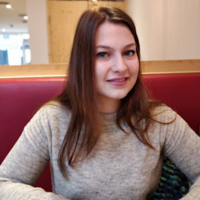 Headshot of Tina Roumelioti.